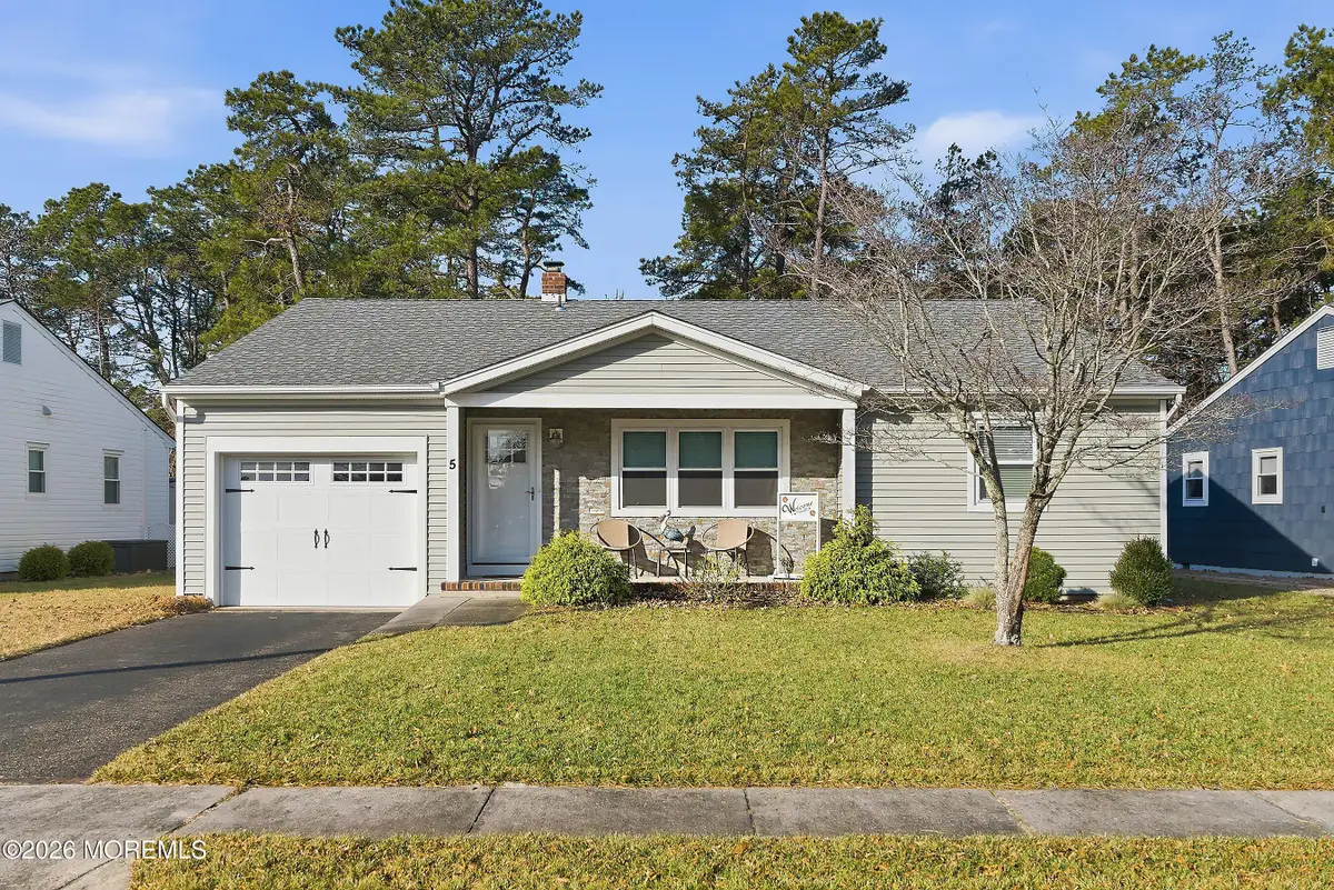 5 Sheepshead Drive, Toms River, NJ 08757 - Image #1