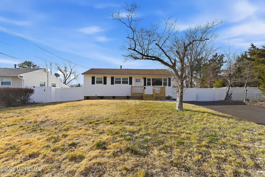 23 Bucknell Drive, Toms River, NJ 08757 - Image #2