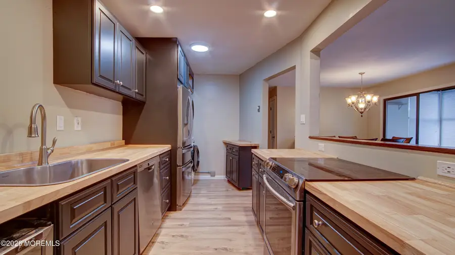 167 Amberly Drive #C, Manalapan Township, NJ 07726 - Image #3