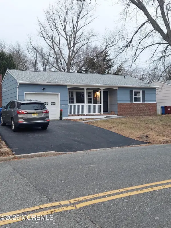 843 Edgebrook Drive, Toms River, NJ 08757