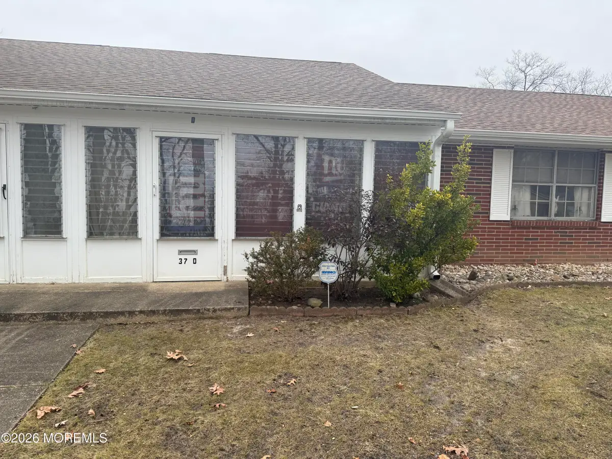 37D Cambridge Court, Lakewood, NJ 08701 - Image #1