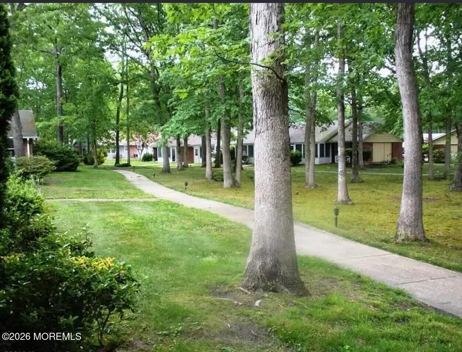 37D Cambridge Court, Lakewood, NJ 08701 - Image #3