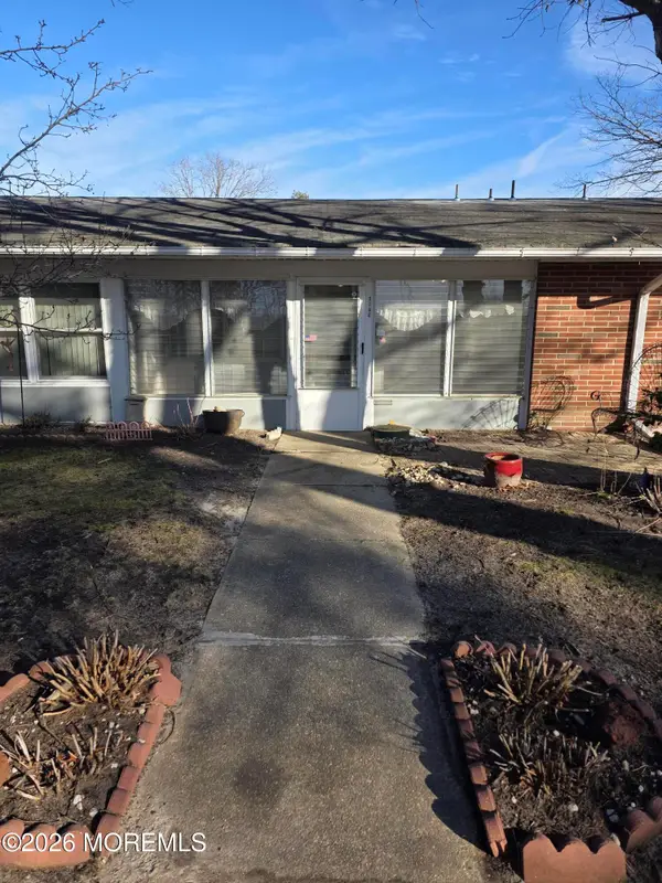 316 Coventry Court #E, Lakewood, NJ 08701