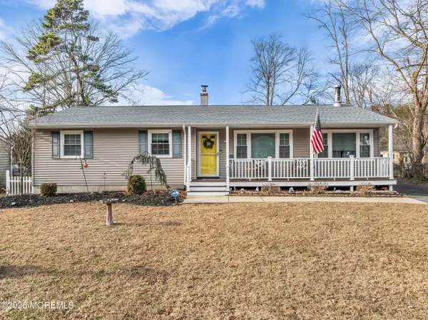 16 Blue Spruce Drive, Jackson, NJ 08527