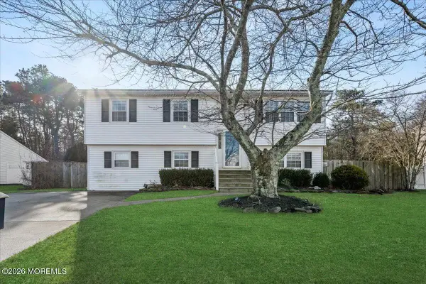 1421 Delaware Avenue, Toms River, NJ 08753