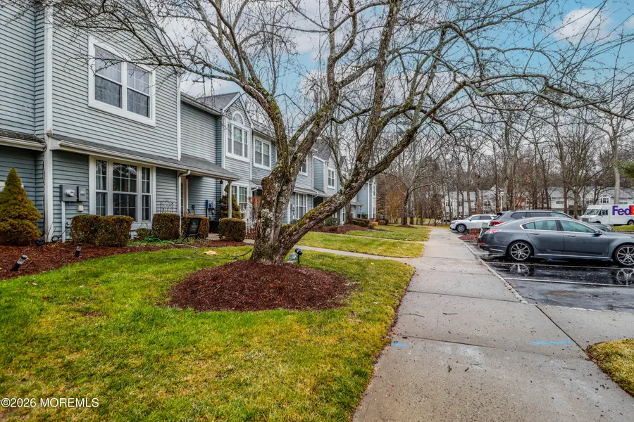 549 Laurelwood Court, Howell, NJ 07731 - Image #3