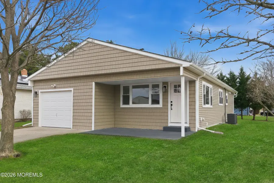 139 Torrey Pines Drive, Toms River, NJ 08757 - Image #2