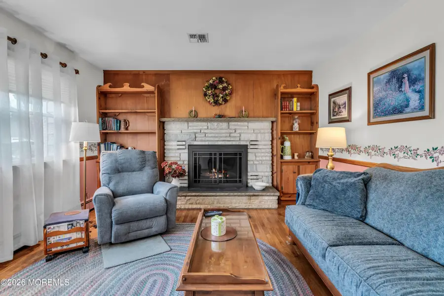 511 Robinhood Road, Brick, NJ 08724 - Image #2