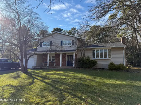 4 Cambridge Court, Toms River, NJ 08753