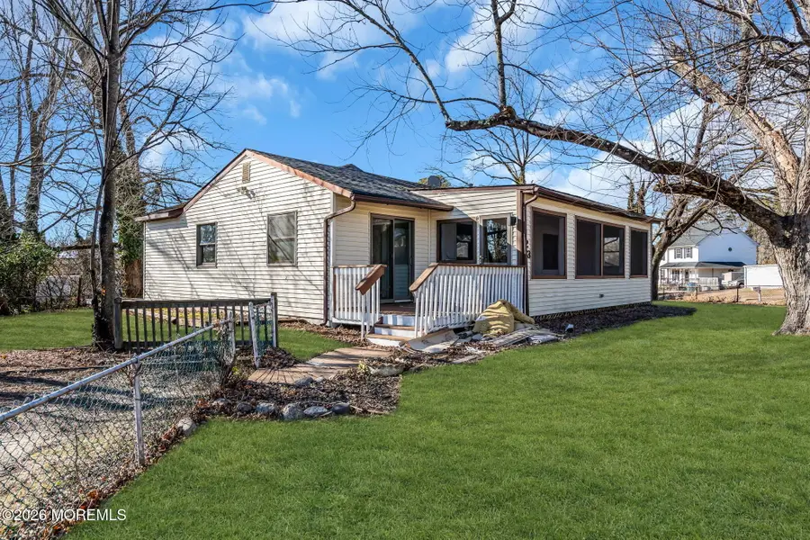 23 Tilton Avenue, Toms River, NJ 08757 - Image #3
