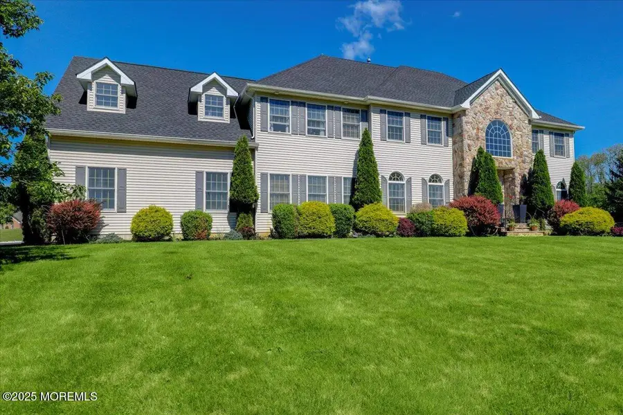 13 Randall Drive, Manalapan Township, NJ 07726 - Image #2