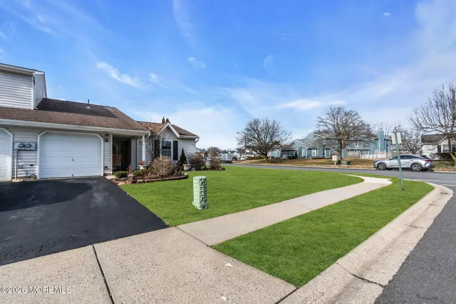 1 Breakwater Square, Howell, NJ 07728 - Image #3