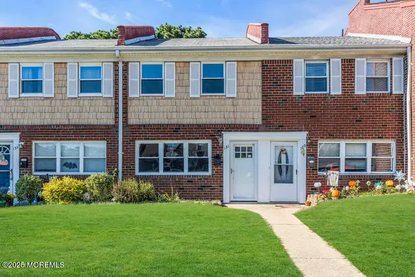 131 Briar Mills Drive, Brick, NJ 08724