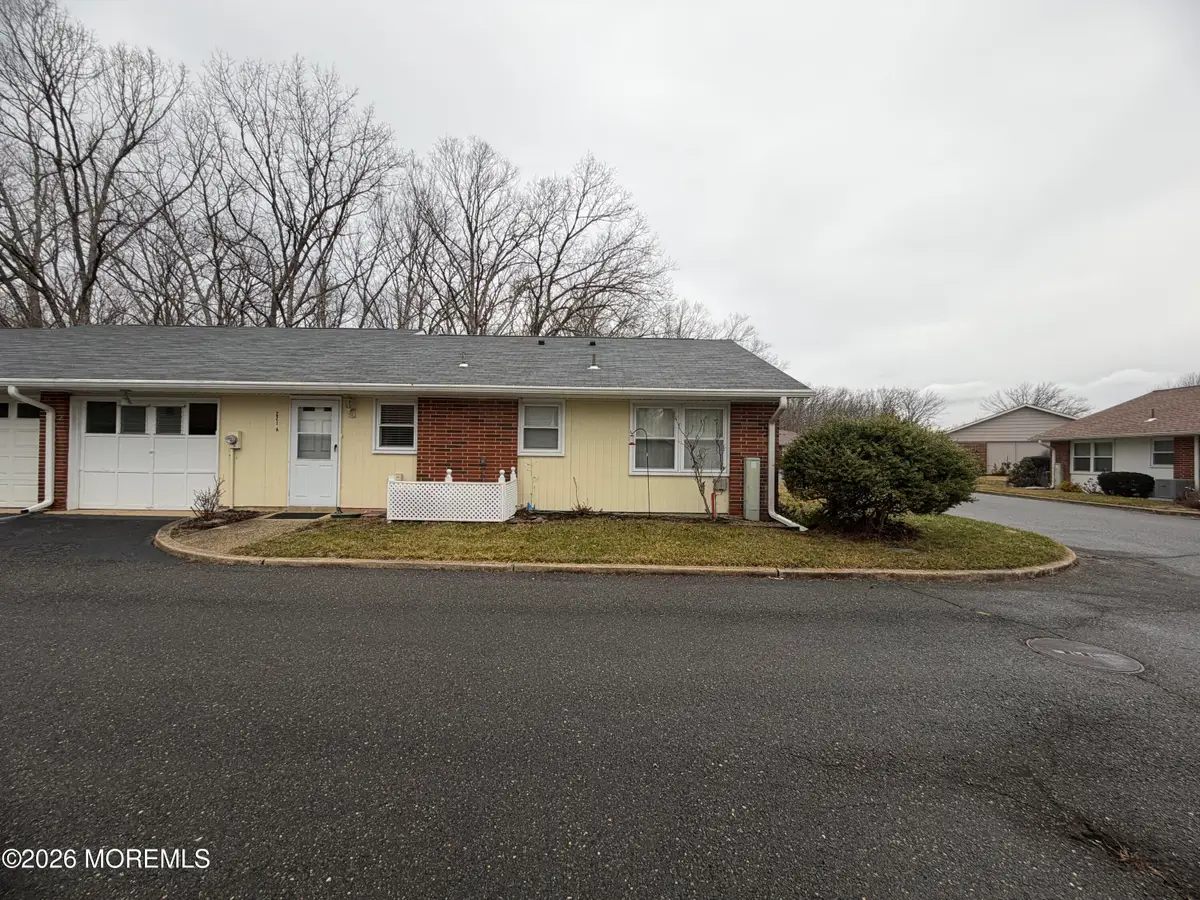 221A Buckingham Court, Lakewood, NJ 08701 - Image #1