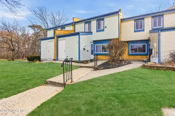 21 Chatham Court, Brick, NJ 08724