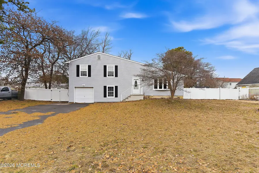725 Birmingham Avenue, Toms River, NJ 08757 - Image #2