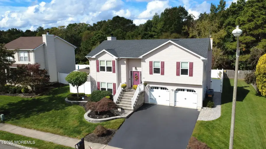 20 Netty Street, Howell, NJ 07731 - Image #3