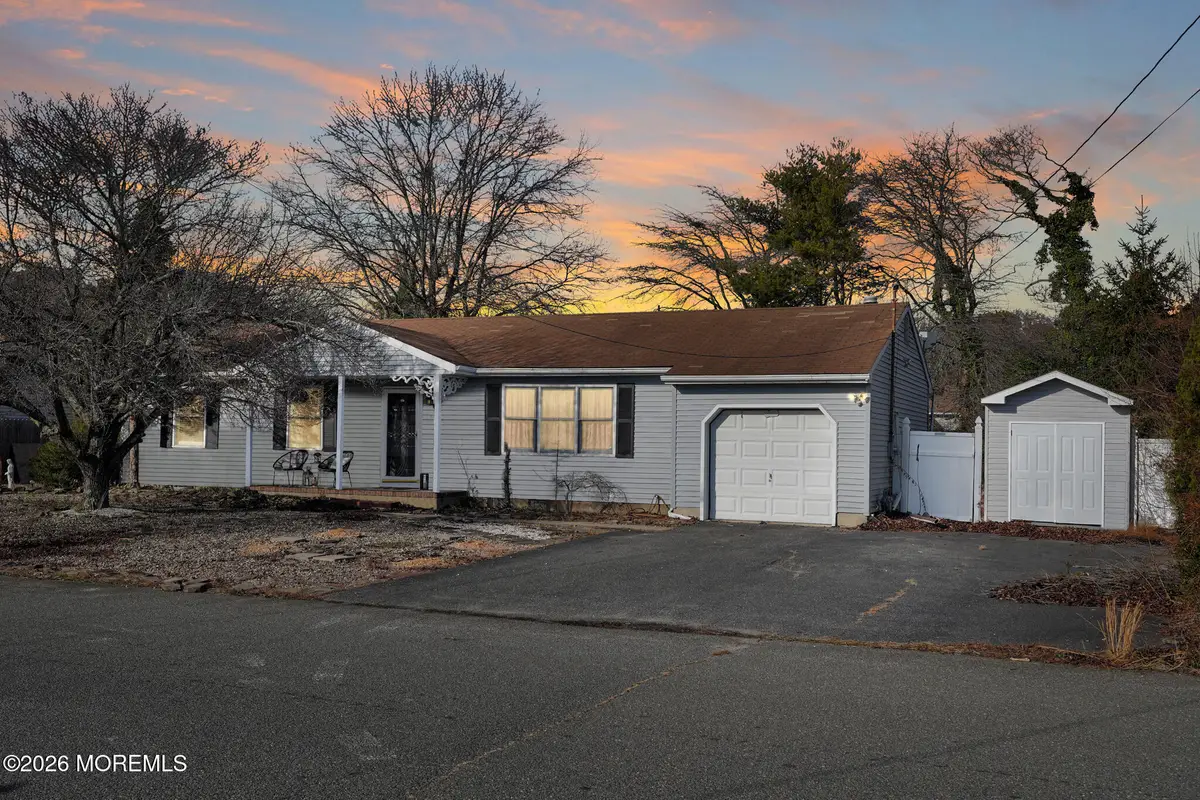 606 Bowsprit Point, Lanoka Harbor, NJ 08734 - Image #1