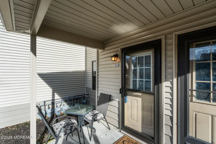 310 Larkspur Lane, Jackson, NJ 08527 - Image #2