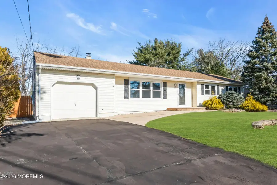 311 Vermont Drive, Brick, NJ 08724 - Image #3