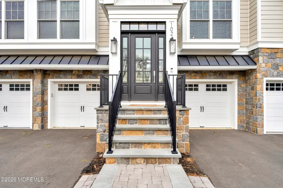 102 Eagle Way, Eatontown, NJ 07724 - Image #2