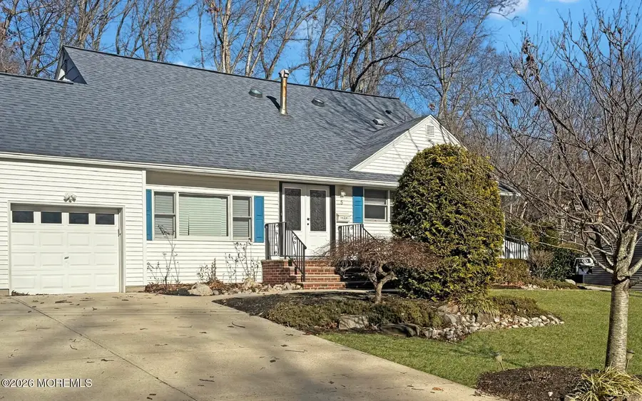 5 Sandalwood Drive, East Brunswick, NJ 08816 - Image #2