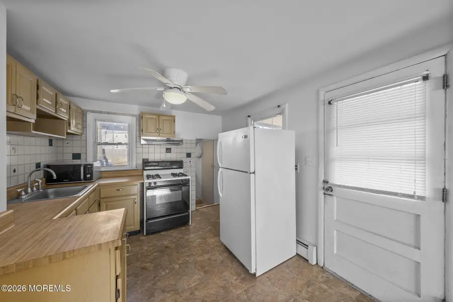 517 Middle Lane, Howell, NJ 07731 - Image #3