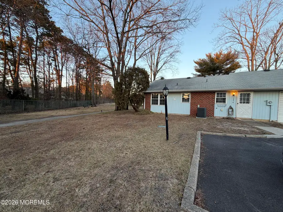 1237B Hamilton Court, Lakewood, NJ 08701 - Image #3
