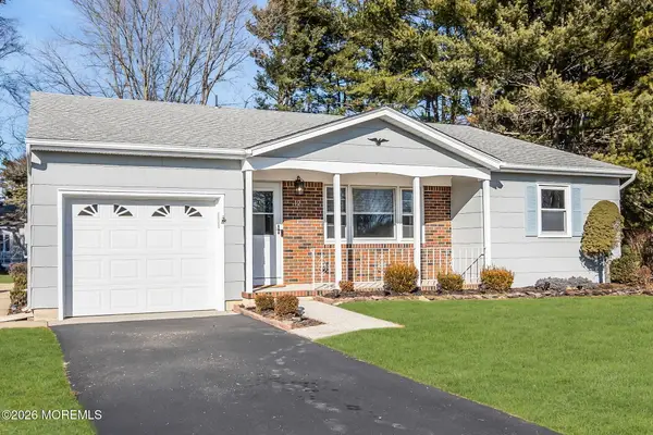 12 Ely Court, Toms River, NJ 08757