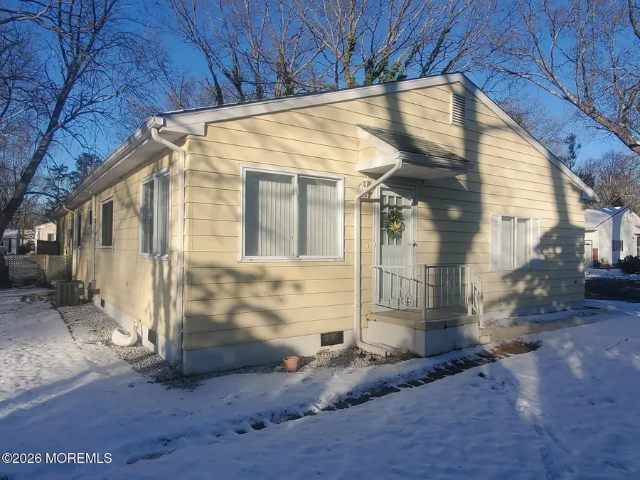4 Wyoming Avenue #b, Whiting, NJ 08759 - #2