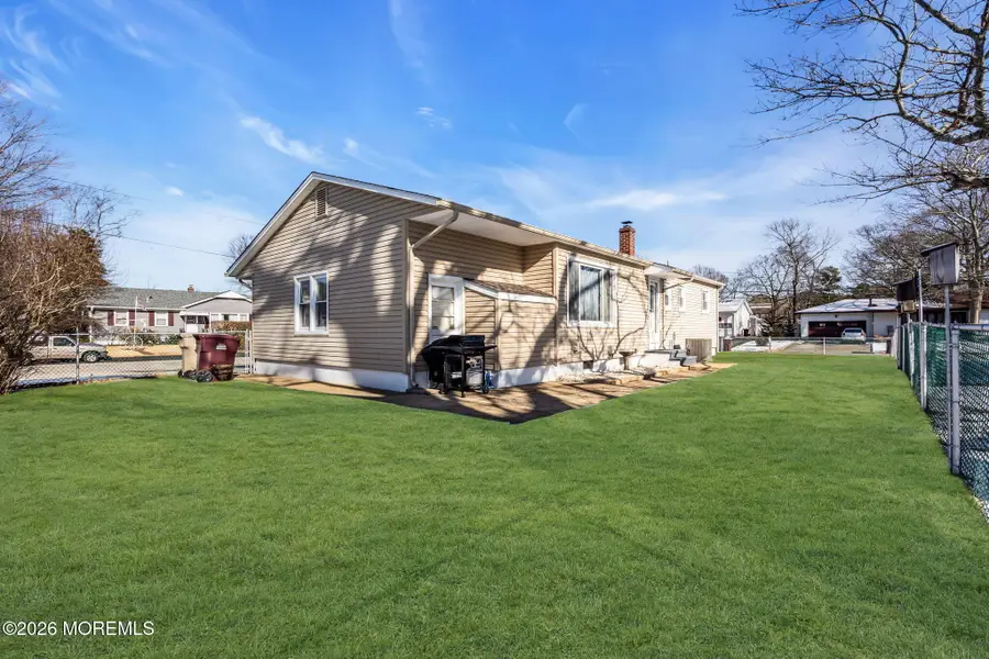 20 Fairwood Drive, Bayville, NJ 08721 - Image #2