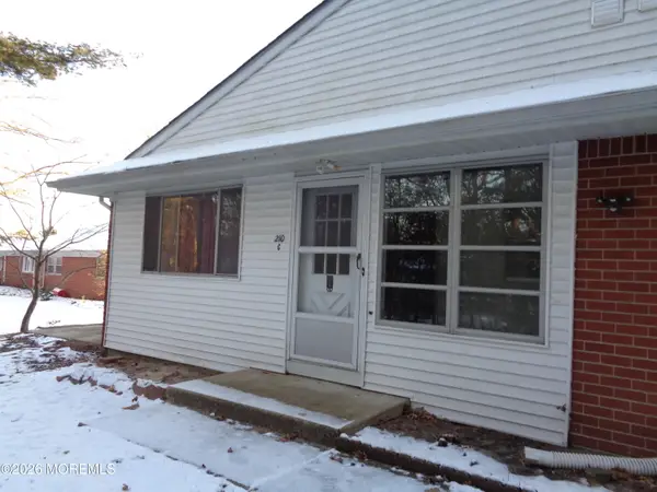 210 C Laurel Place, Whiting, NJ 08759