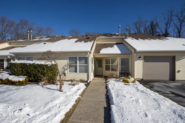 75 Aspen Avenue, Englishtown, NJ 07726