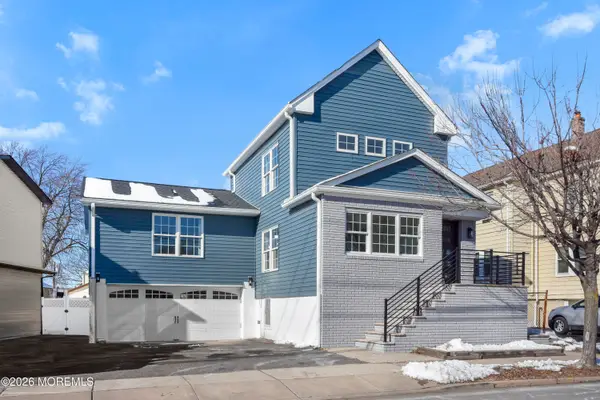 715 Stuyvesant Avenue, Lyndhurst, NJ 07071