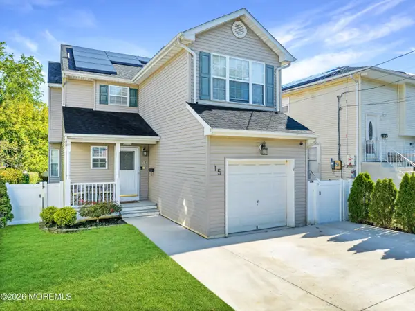 15 Bond Street, Freehold, NJ 07728