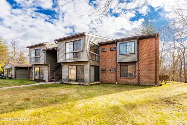 41 Western Reach, Red Bank, NJ 07701