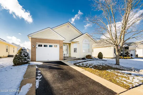 70 Winterton Drive, Toms River, NJ 08757