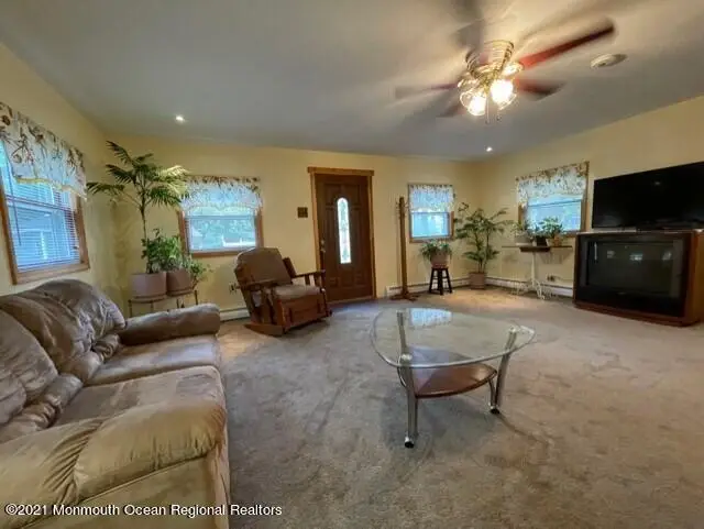 39 Lincoln Court, Keansburg, NJ 07734 - Image #3