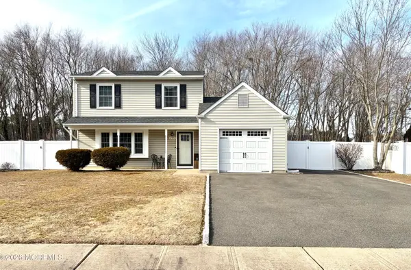 295 Flaam Street, Toms River, NJ 08753