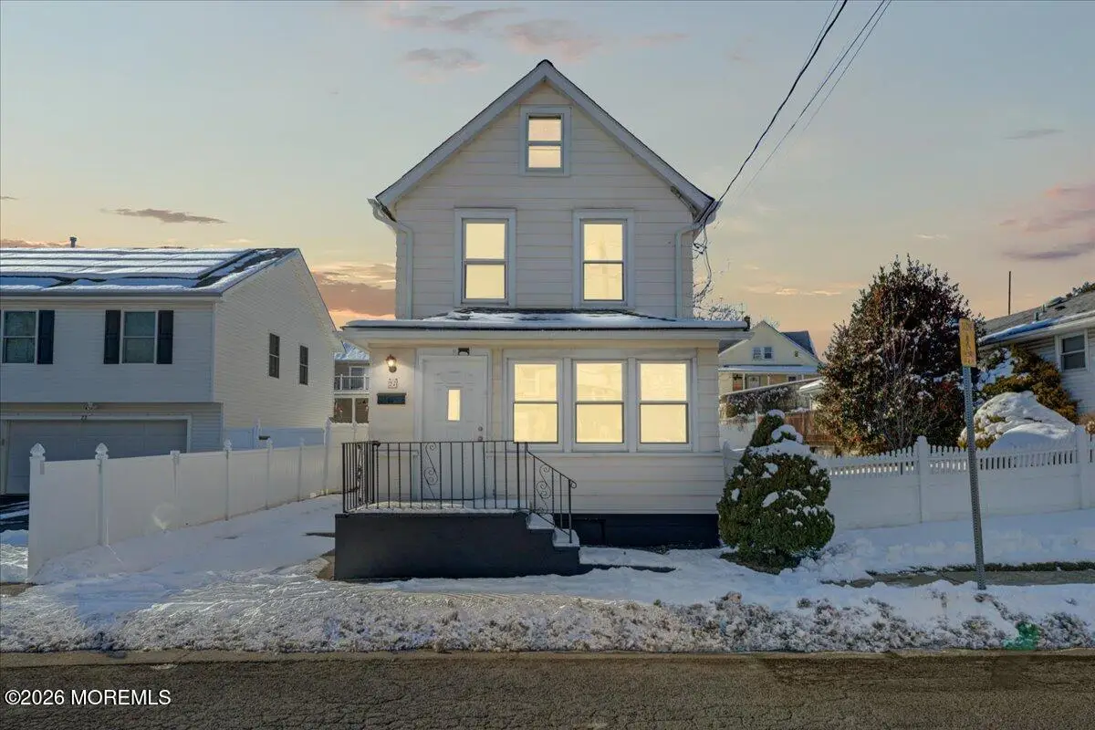 27 3rd Avenue, Manville, NJ 08835 - Image #1