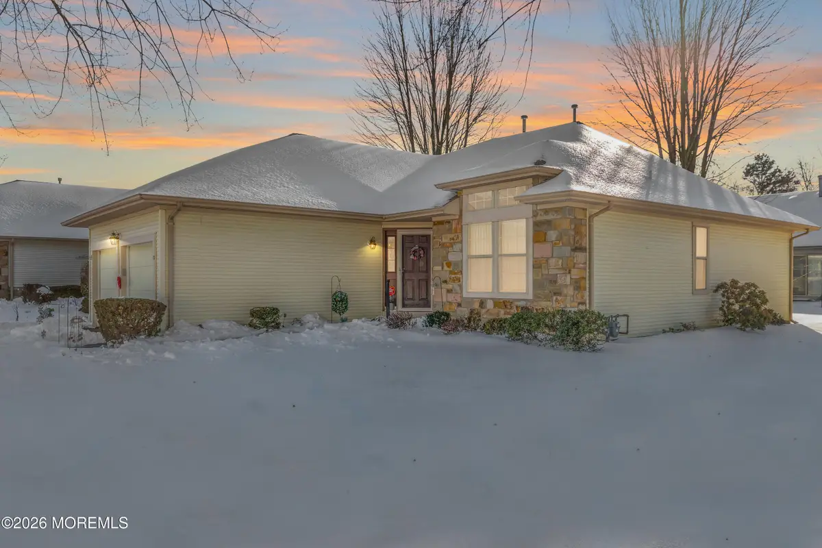 13 Sedgwick Square, Jackson, NJ 08527 - Image #1