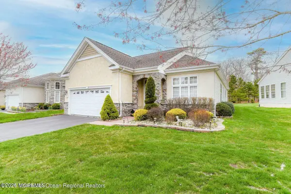 32 Newport Street, Barnegat, NJ 08005