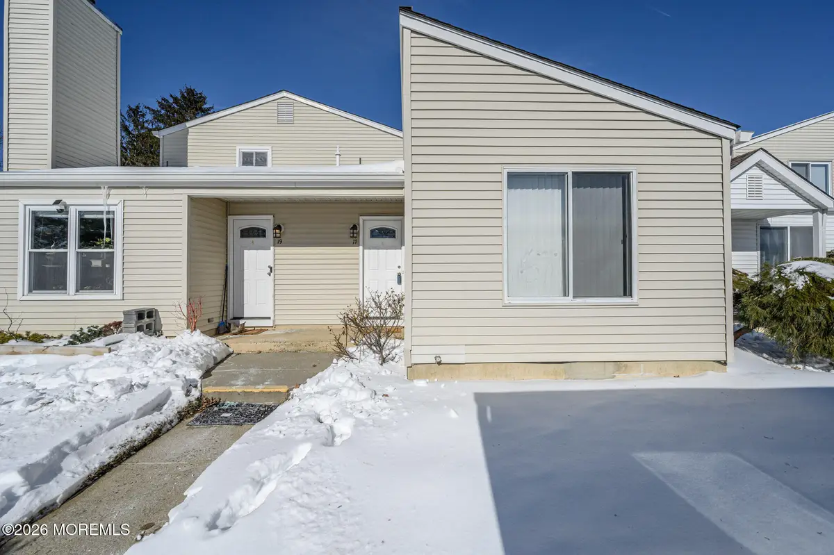 17 Inwood Terrace, Freehold, NJ 07728 - #1
