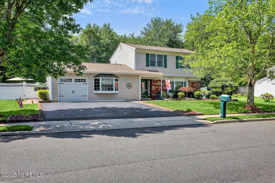 307 Princeton Drive, Howell, NJ 07731 - Image #2