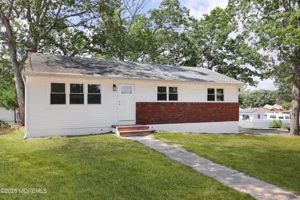 400 Surf Avenue, Beachwood, NJ 08722