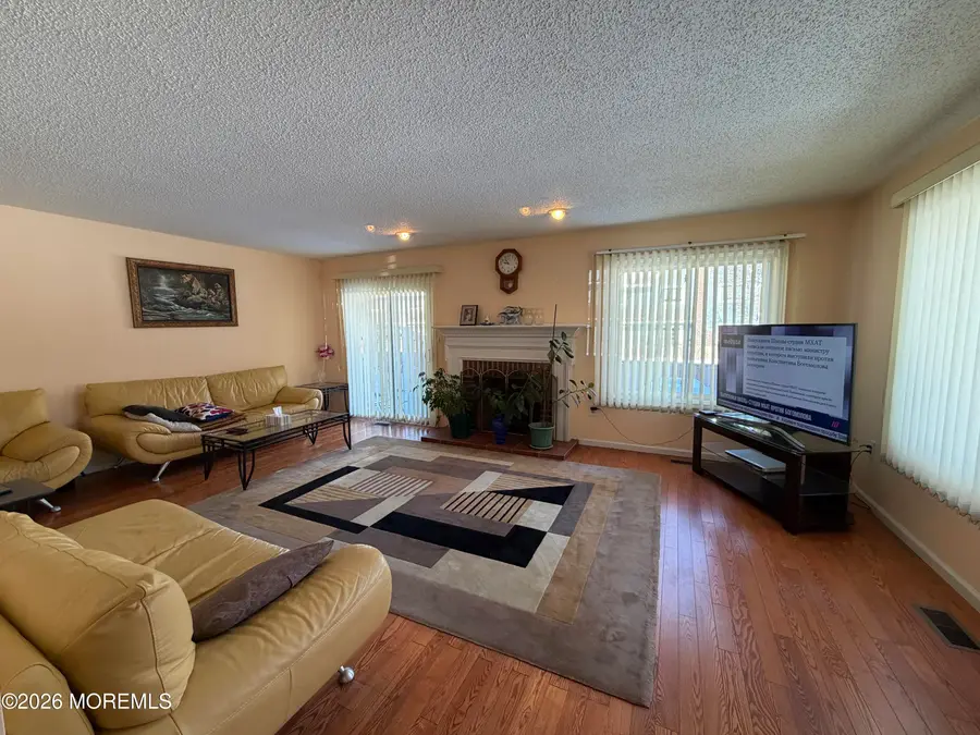 76 Regal Drive, Monmouth Junction, NJ 08852 - Image #3