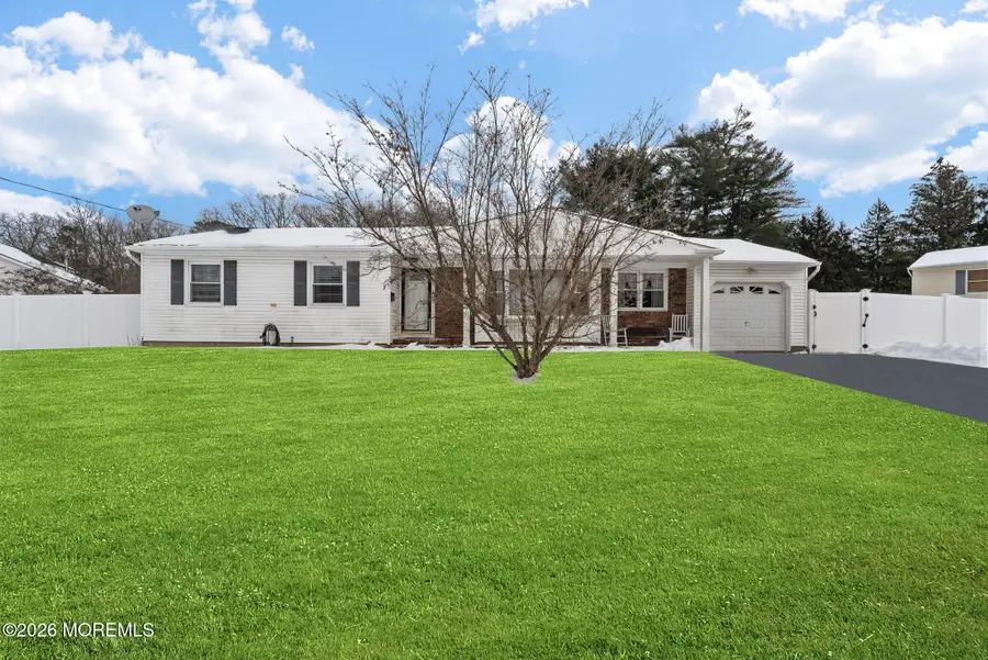 126 Newbury Road, Howell, NJ 07731 - Image #3