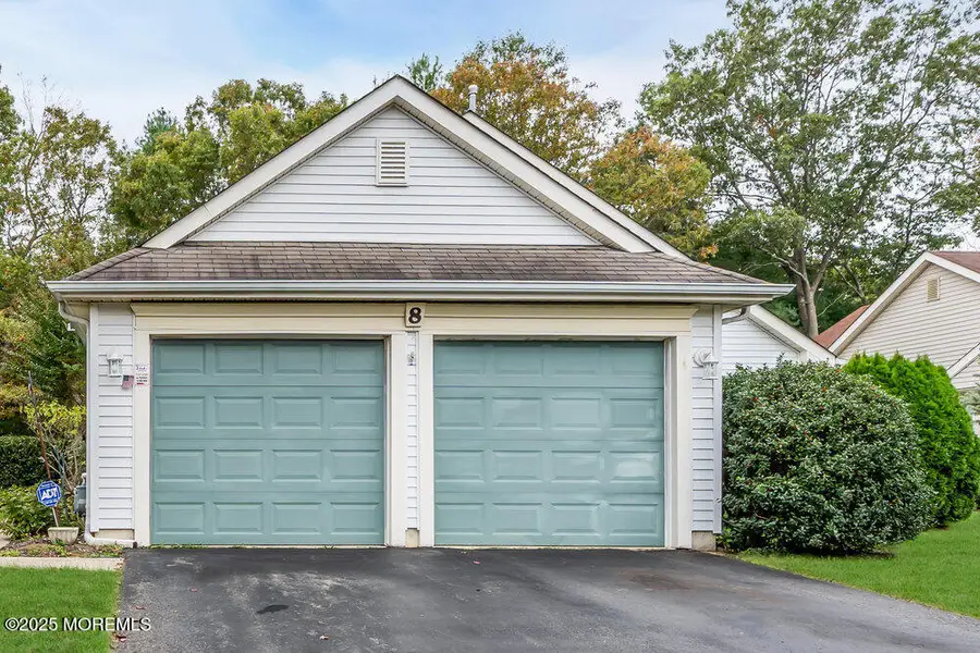 8 Schoolhouse Lane, Lakewood, NJ 08701 - Image #2