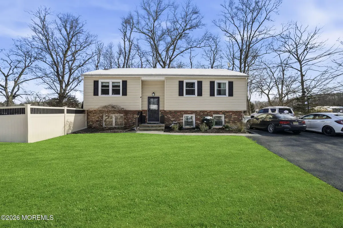 8 Malsbury Lane, Cream Ridge, NJ 08514 - #1