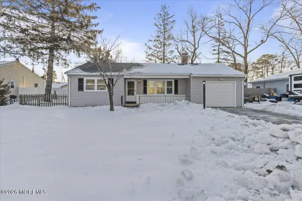 417 Riverview Road, Forked River, NJ 08731